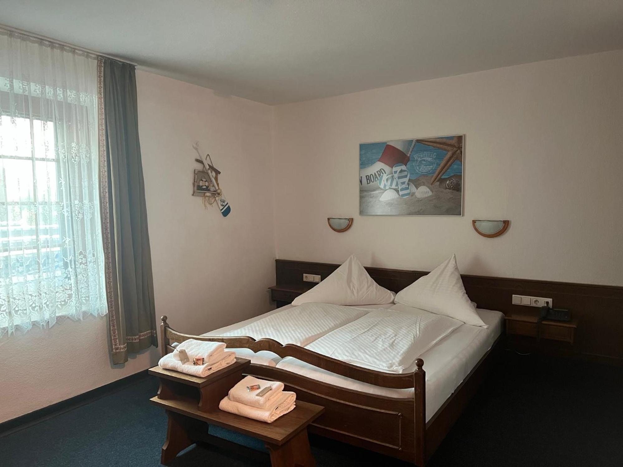 Aal-Kate Hotel Wuppertal Exterior photo